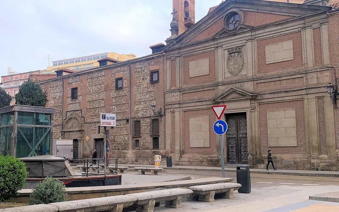 Guided Tour Monasterio de las Descalzas: stories and legends Image 3