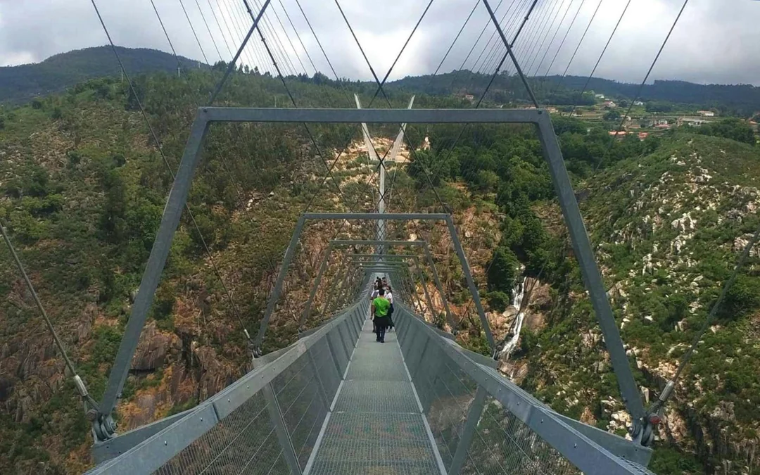 Guided Tour of 516 Arouca Suspension Bridge & Paiva Walkways with Round-Trip Transfers Image 1