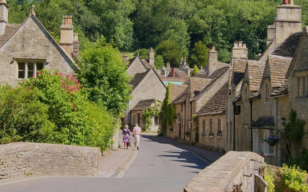 Guided Tour of Cotswolds and Stonehenge with Optional Lunch Image 7