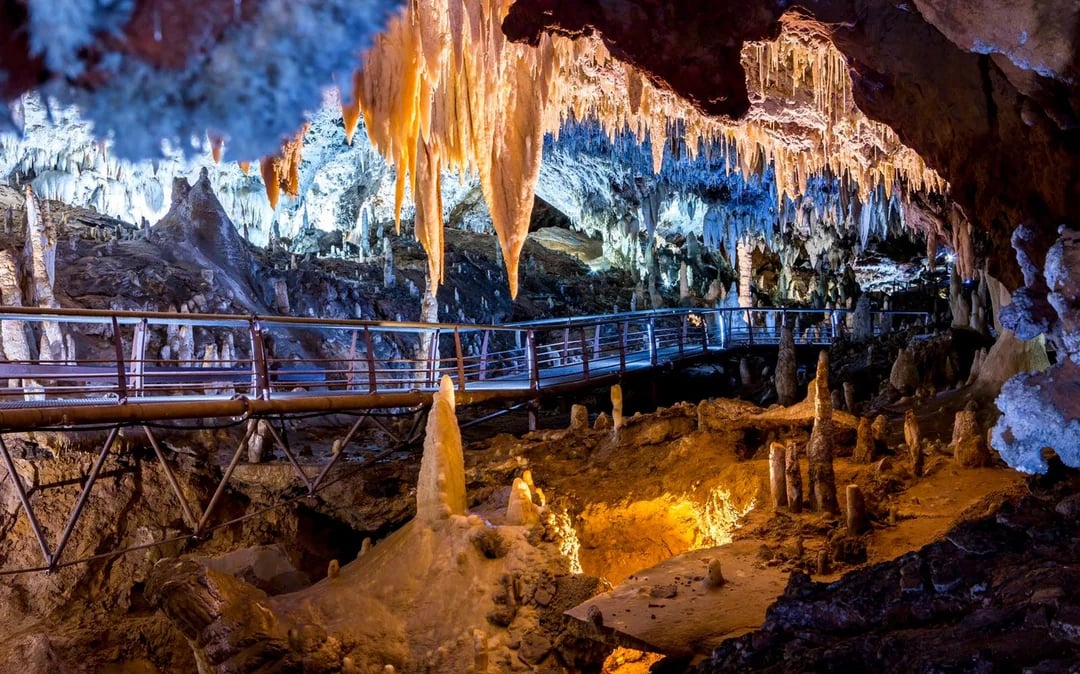 Guided Tour of El Soplao Cave Image 10