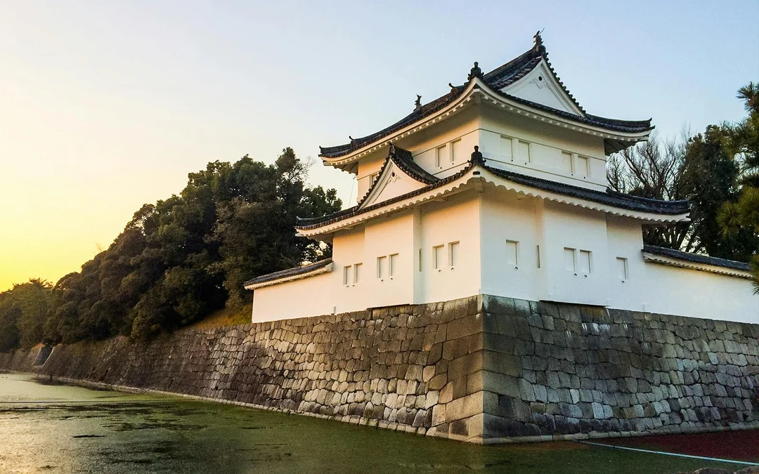 Guided Tour of Nijo Castle And Kinkaku-Ji Temple Image 2