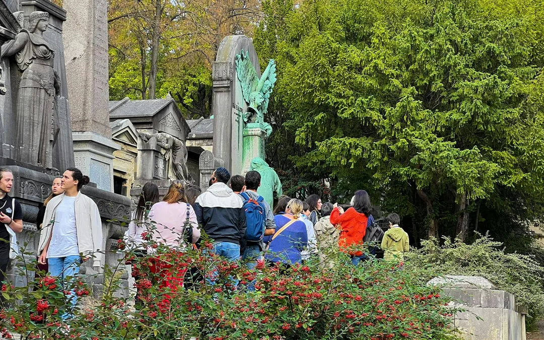 Guided Tour of Père Lachaise Cemetery’s Famous Graves Image 4