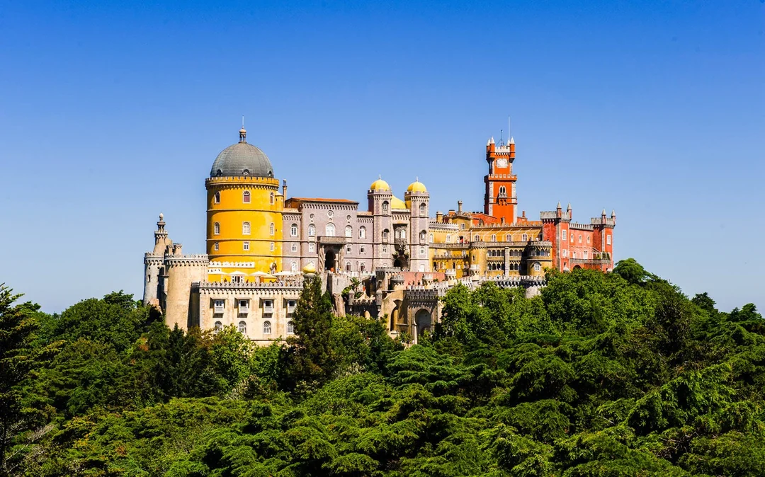 Guided Tour of Sintra, Cabo da Roca, Cascais & Pena Palace from Lisbon Image 2