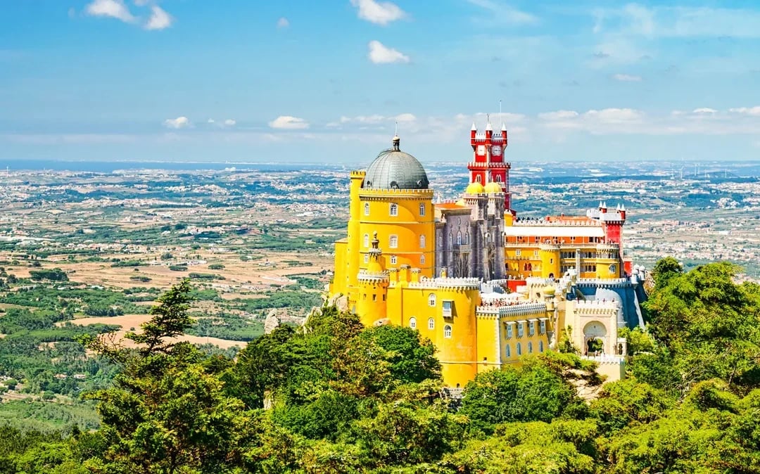 Guided Tour of Sintra, Cabo da Roca, Cascais & Pena Palace from Lisbon Image 5