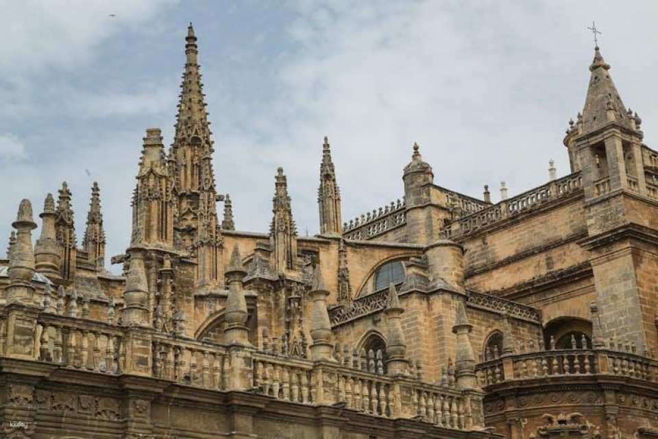 Guided tour of the Cathedral of Seville and Giralda Tower