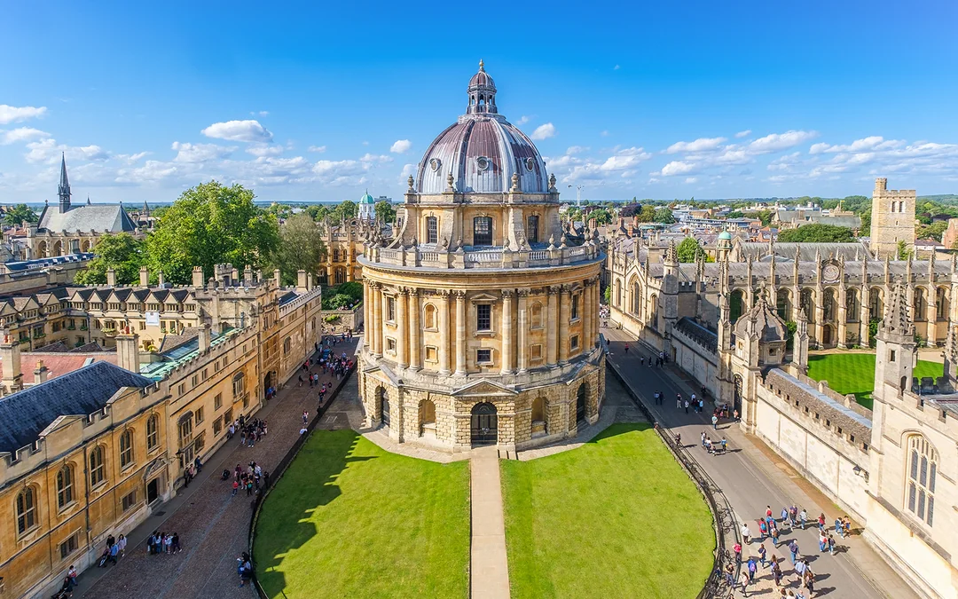 Guided Tour of the Cotswolds, Warwick, Oxford & Stratford-upon-Avon Image 1