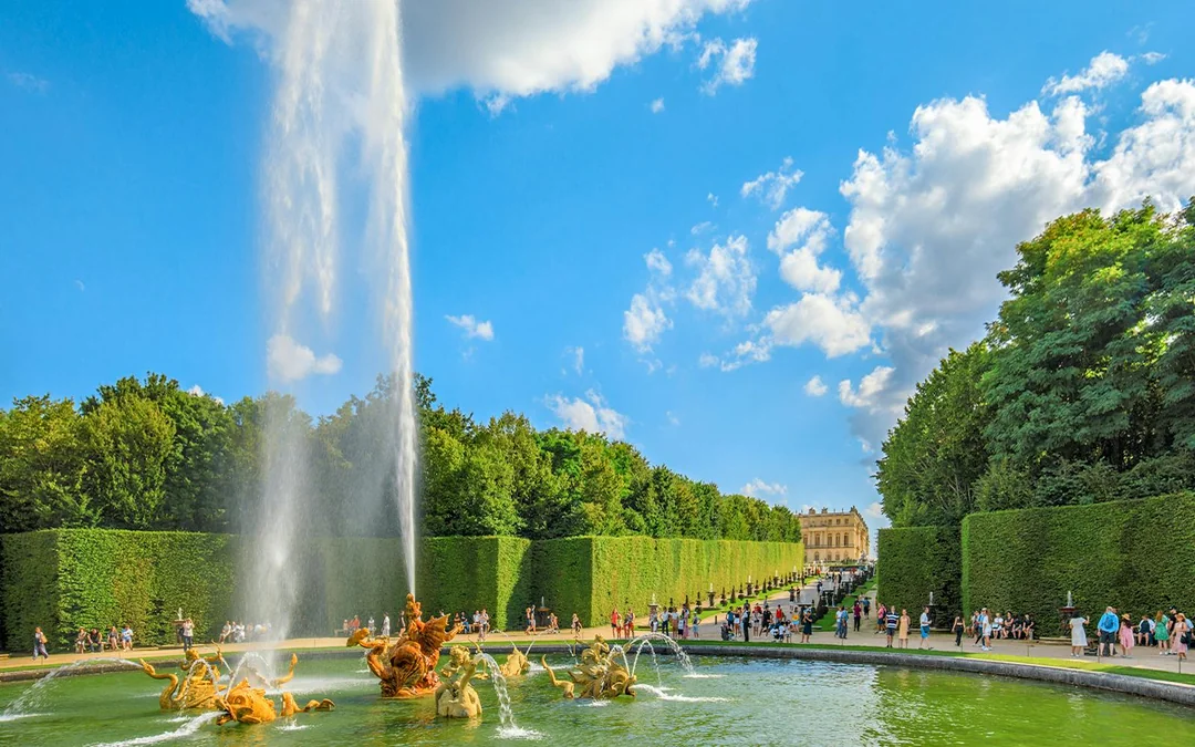 Guided Tour of the King's Private Apartments with Palace of Versailles Skip-the-Line Tickets Image 10