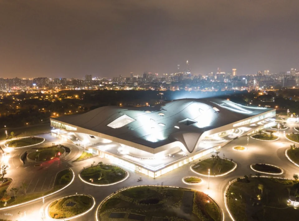 Guided tour of the National Arts and Culture Center, Weiwuying, Kaohsiung