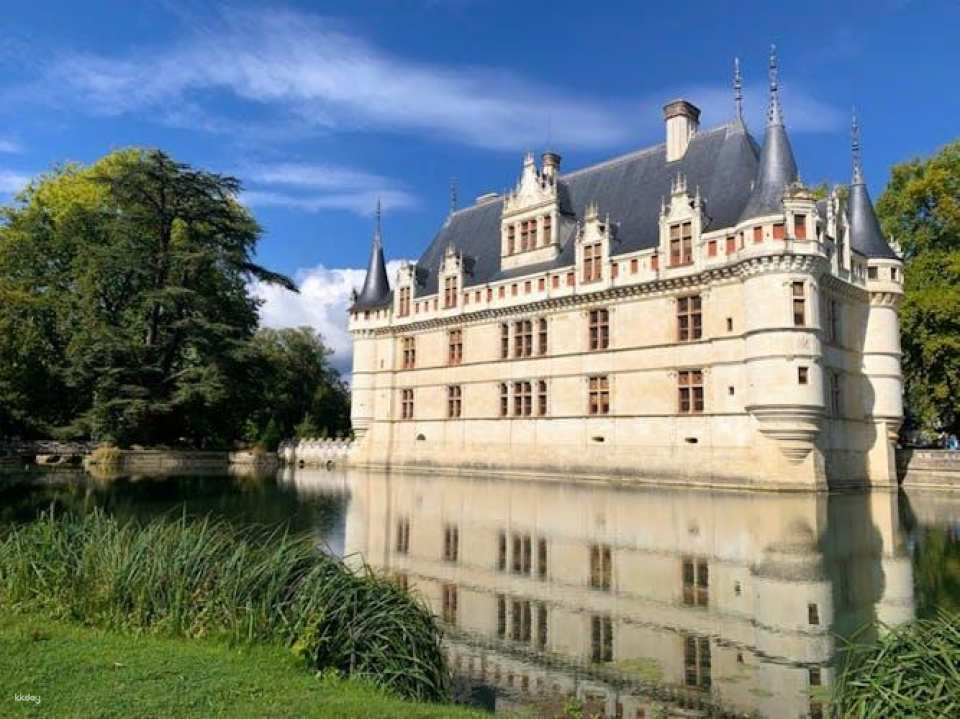 Guided visit Villandry & Azay-le-Rideau Châteaux from Tours