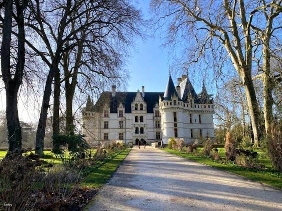 Guided visit Villandry & Azay-le-Rideau Châteaux from Tours