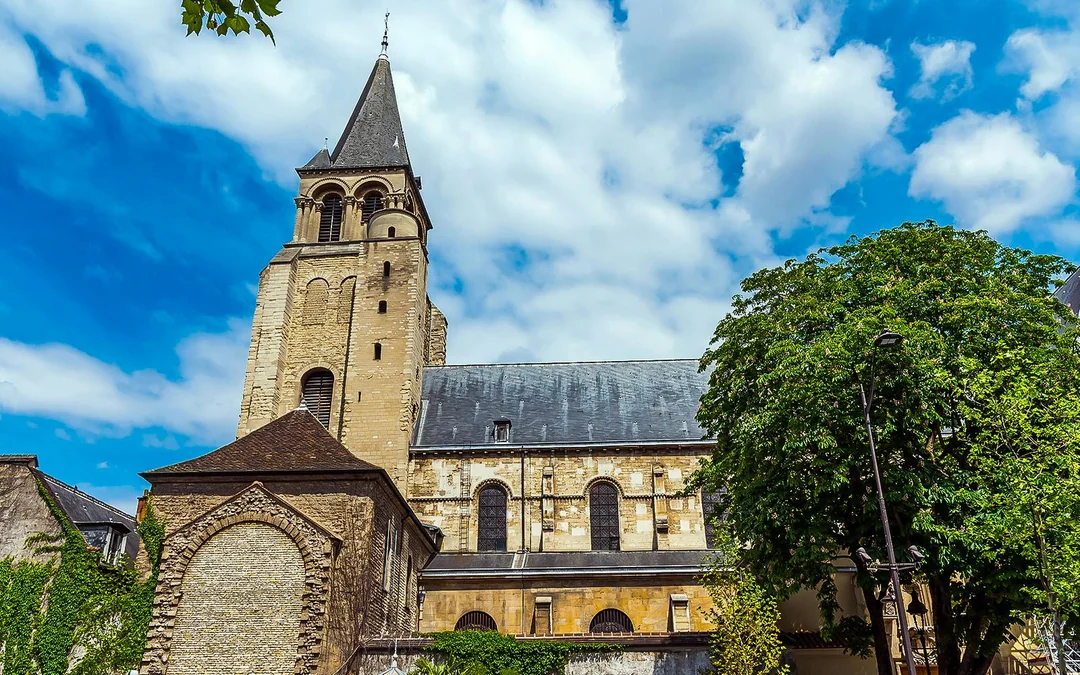 Guided Walking Tour of Saint-Germain-Des-Prés Image 3