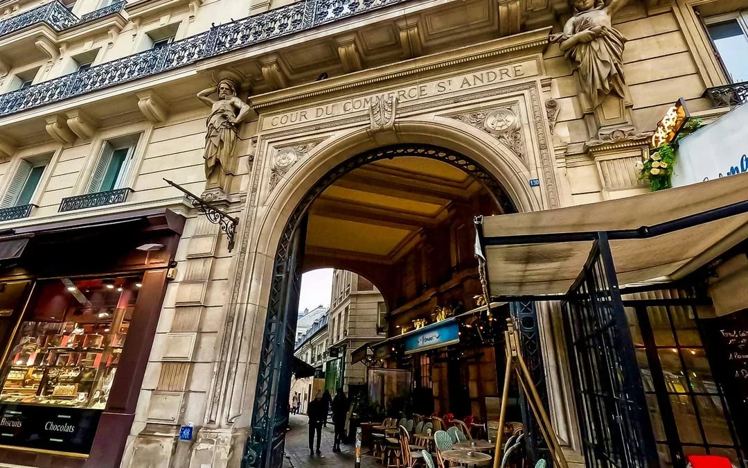 Guided Walking Tour of Saint-Germain-Des-Prés Image 6