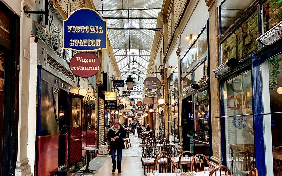 Guided Walking Tour of the Covered Passages of Paris Image 2