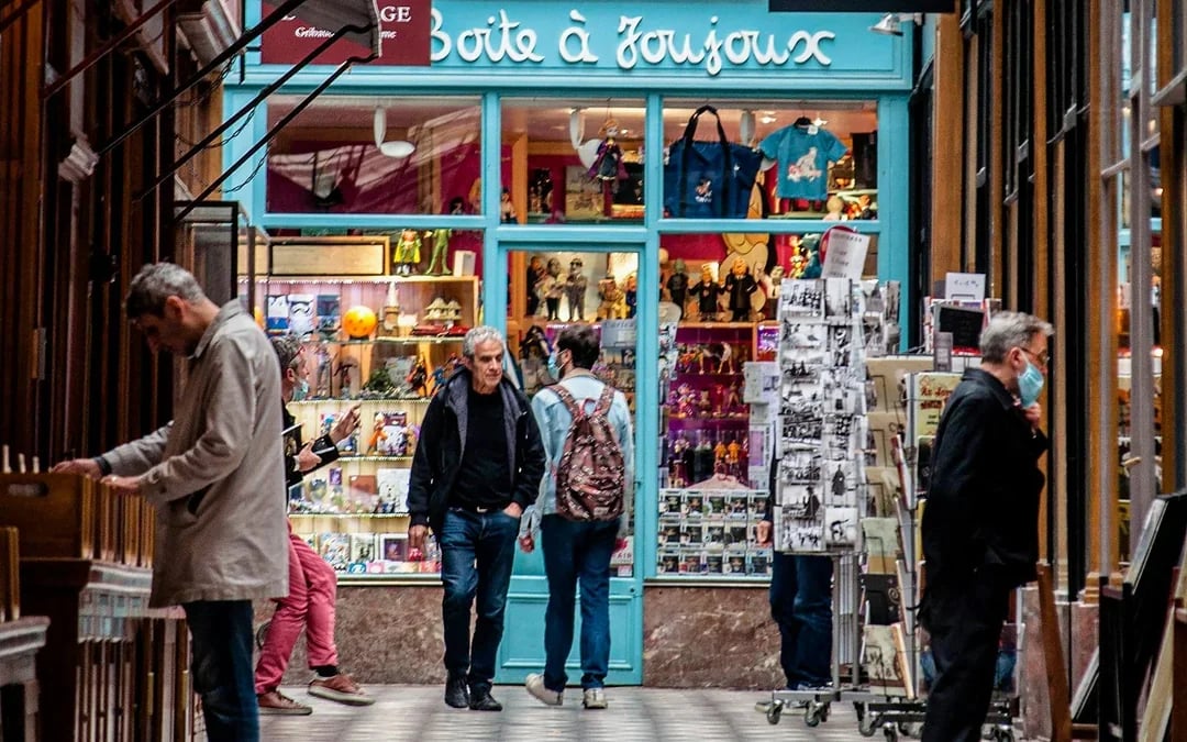 Guided Walking Tour of the Covered Passages of Paris Image 8