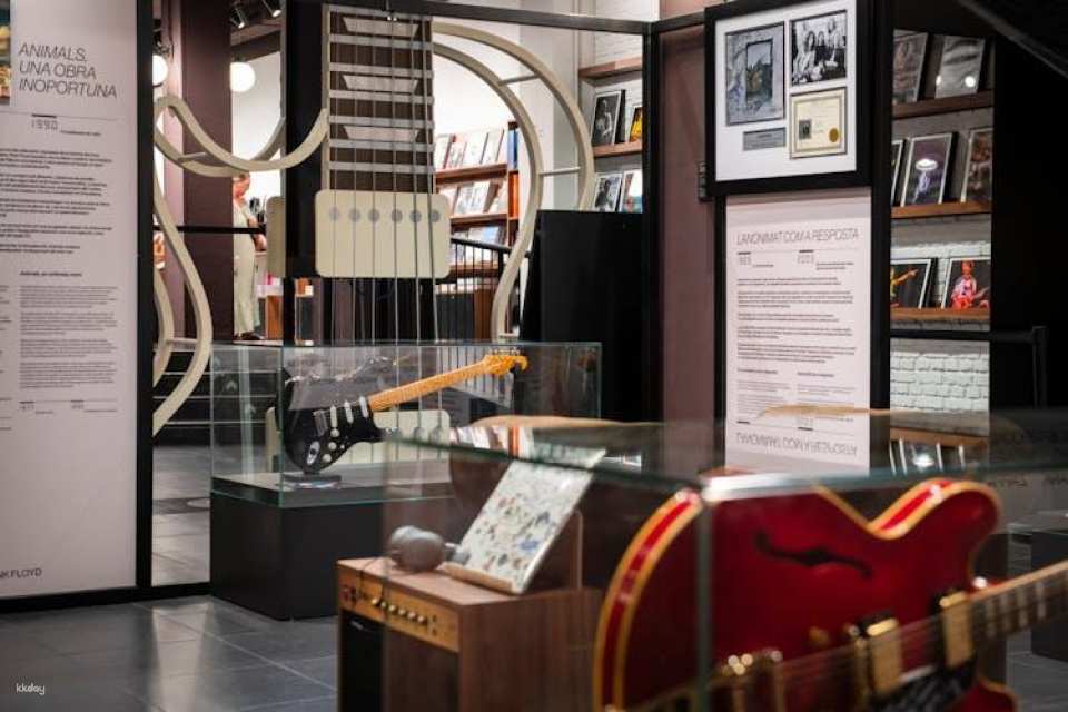 Entry Ticket to Barcelona Immersive Rock Museum Guitar Legends Hall