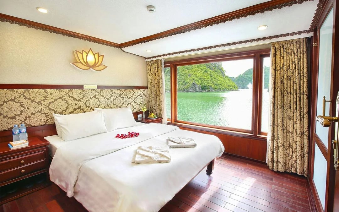 Ha Long Bay: 2D1N 3-Star Cruise Image 5