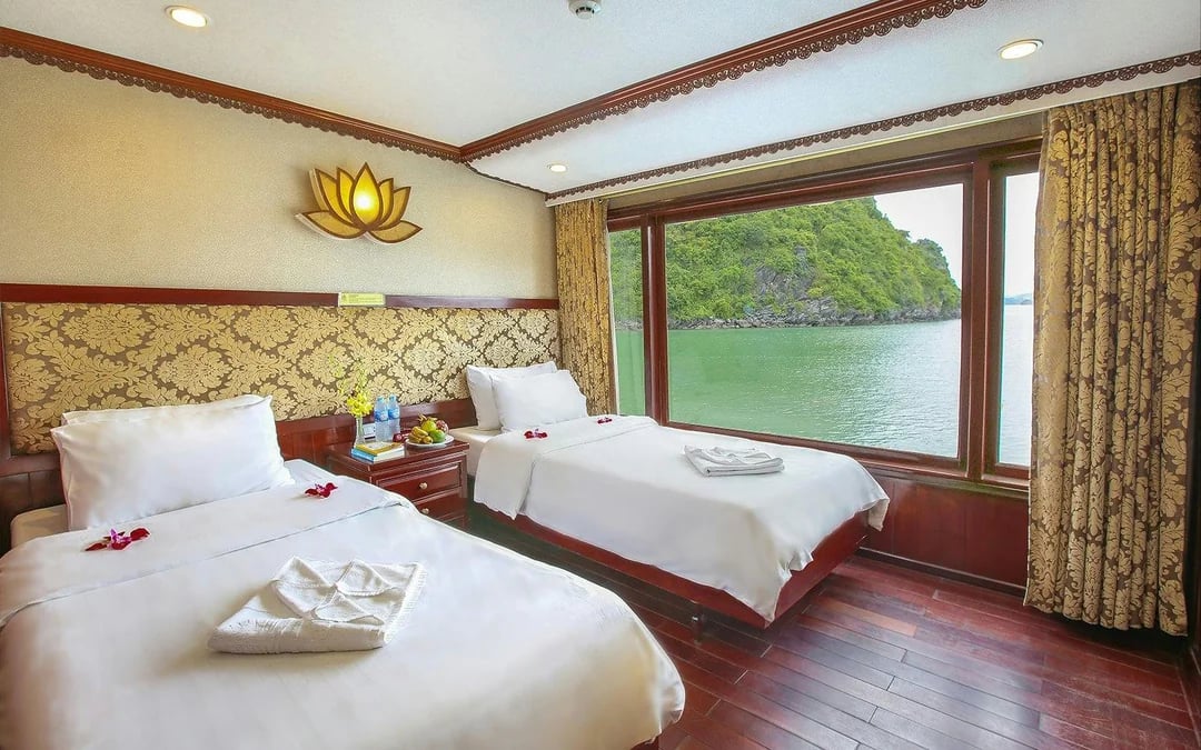 Ha Long Bay: 2D1N 3-Star Cruise Image 6