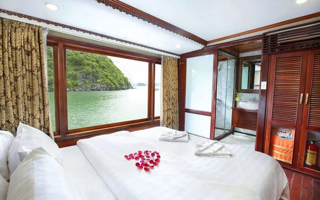 Ha Long Bay: 2D1N 3-Star Cruise Image 9