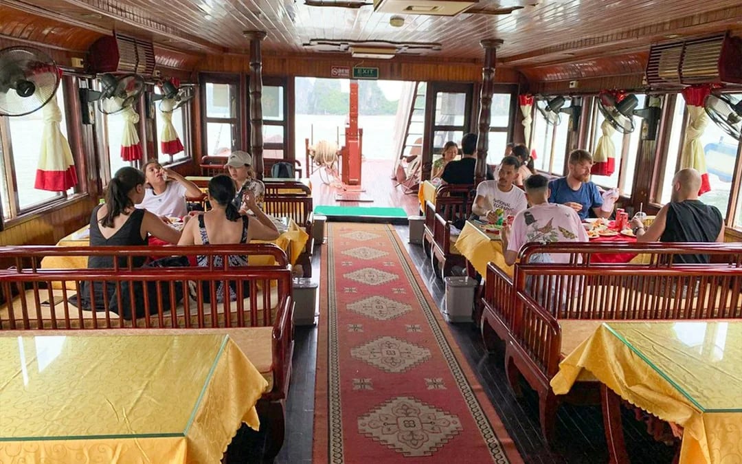 Ha Long Bay: 3-Star Day Cruise with Local Buffet Image 4