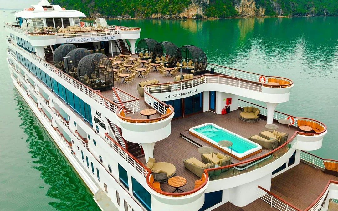 Ha Long Bay: Ambassador Cruise with Infinity Pool, open-air Jacuzzi & International Dining Image 2