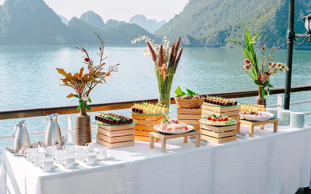Ha Long Bay: Ambassador Cruise with Infinity Pool, open-air Jacuzzi & International Dining Image 11