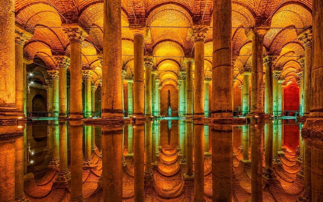 Hagia Sophia, Blue Mosque & Basilica Cistern Small Group Guided Tour Image 2