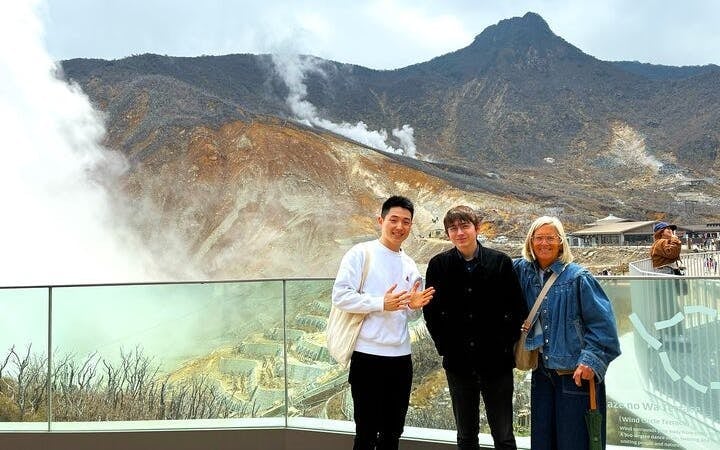 Hakone Guided Tour of Scenic and Cultural Landmarks with Multi-Transport Exploration Image 6