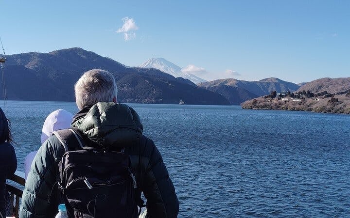 Hakone Guided Tour of Scenic and Cultural Landmarks with Multi-Transport Exploration Image 9
