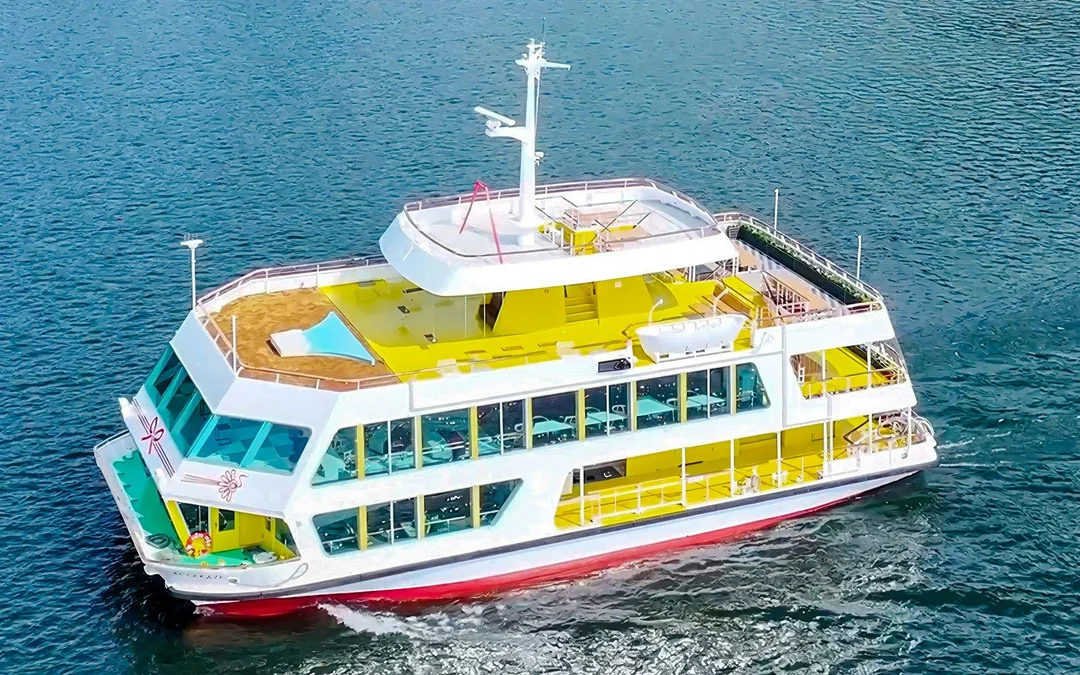 Hakone Lake Ashi Sightseeing Cruise Image 5