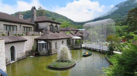 Hakone Venetian Glass Museum (Glass Forest)