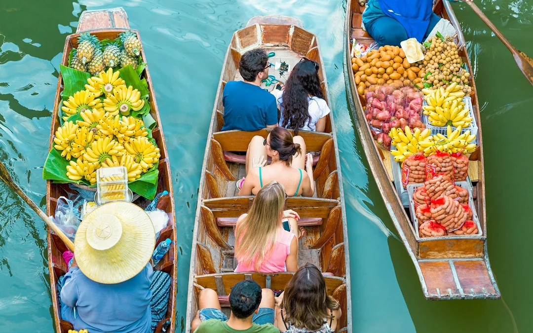Half Day: Damnoen Saduak Floating Market Guided Tour Image 1