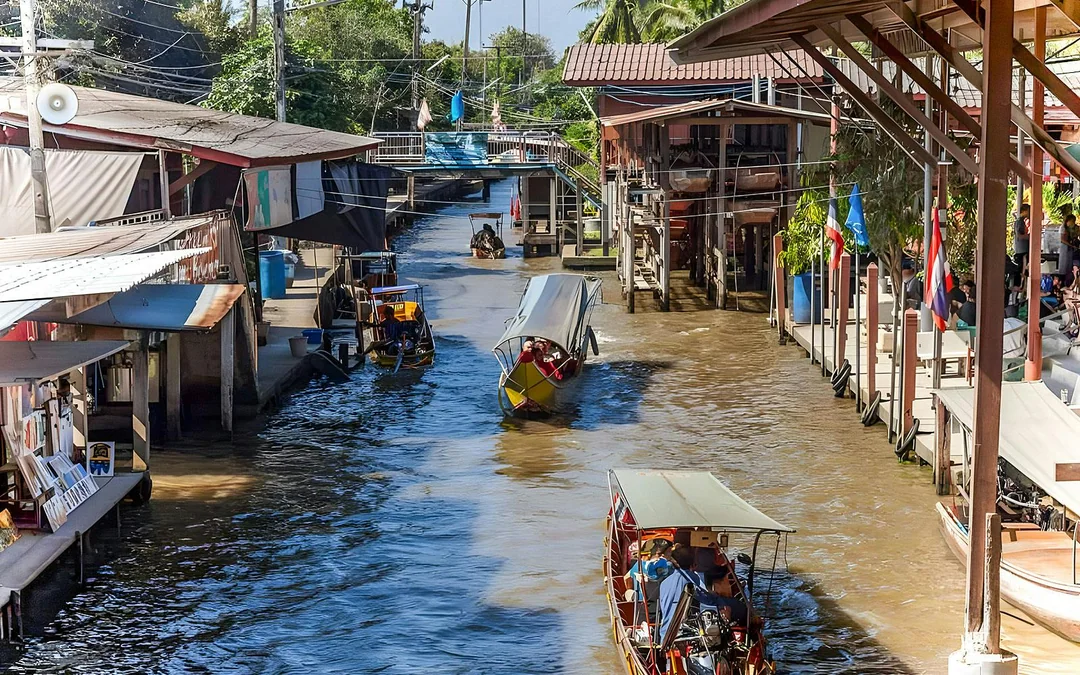 Half Day: Damnoen Saduak Floating Market Guided Tour Image 4