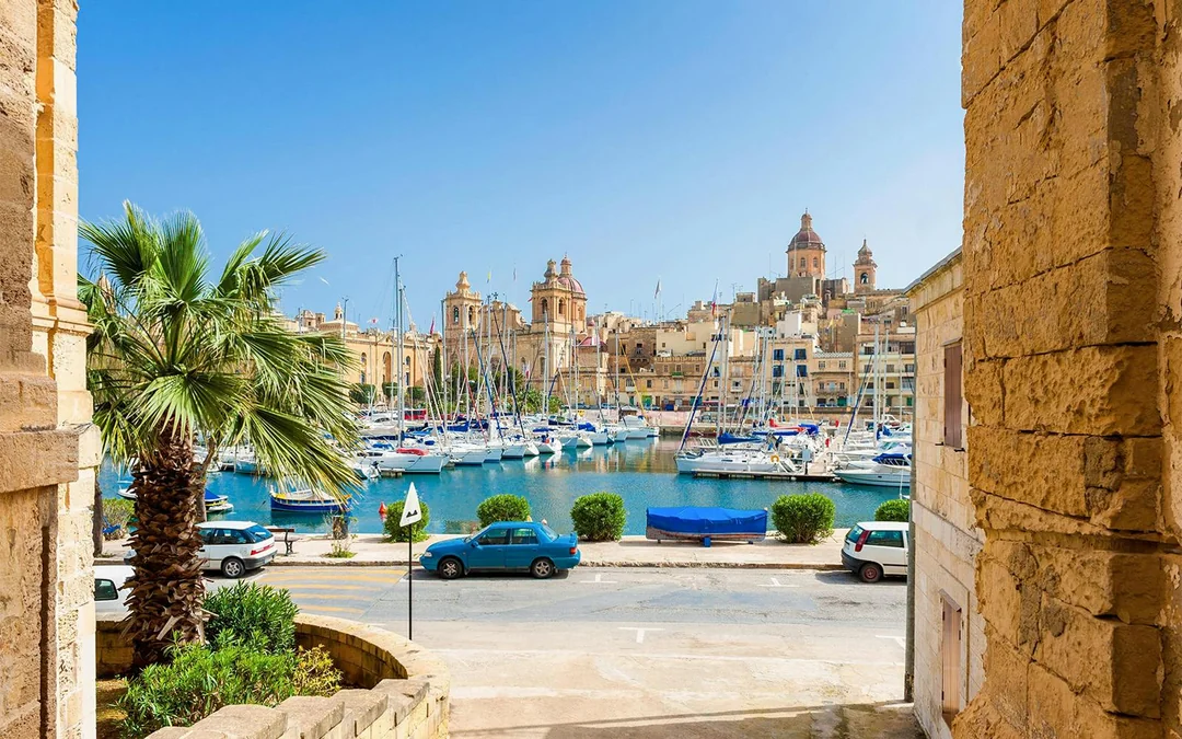Half-Day Guided Tour of The Three Fortified Cities with Boat Tour Image 2