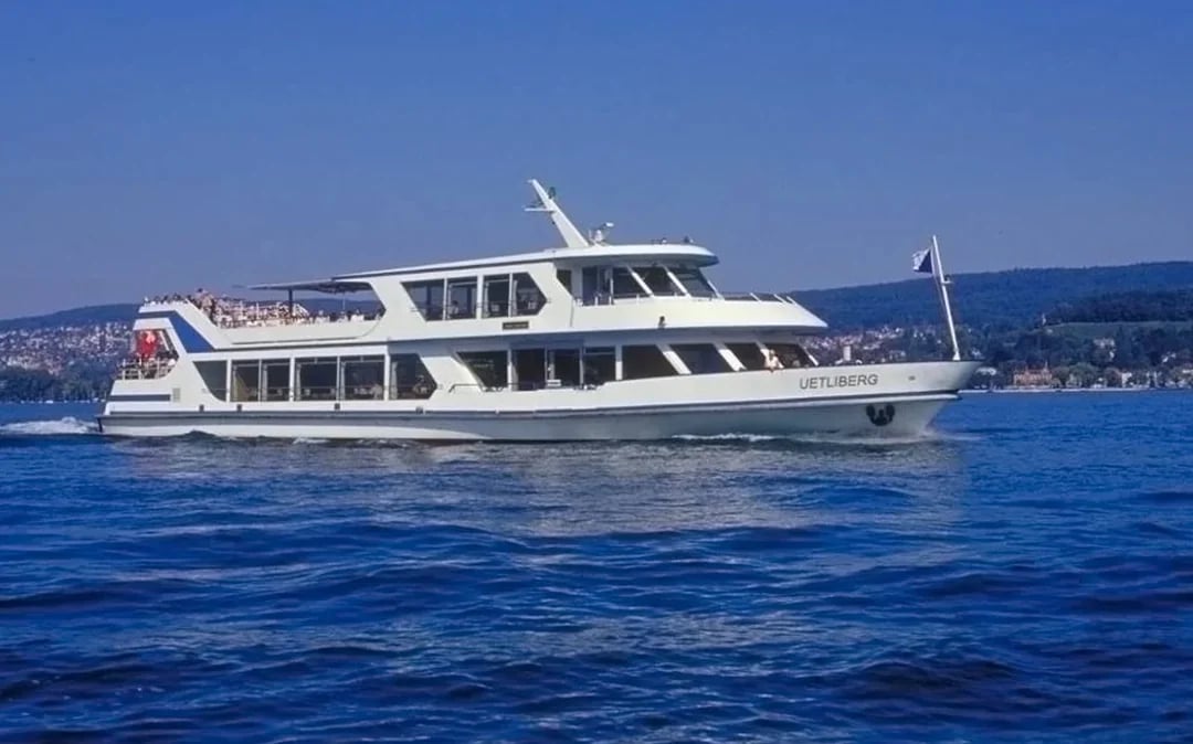 Half Day Tour of Zürich with Lindt Home Of Chocolate Visit & Sightseeing Cruise Image 4