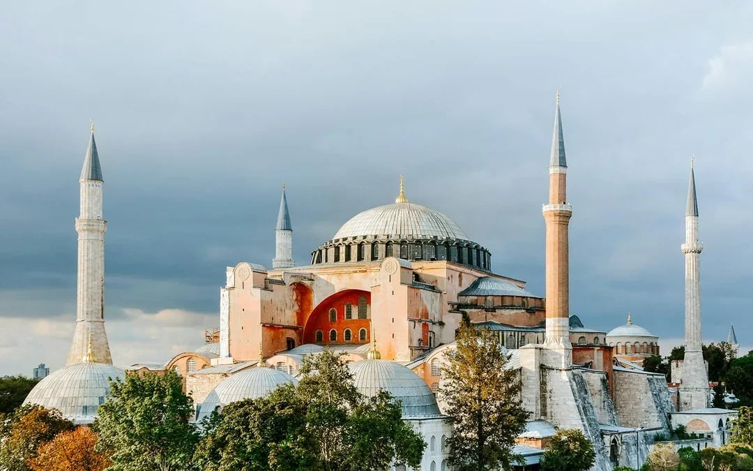 Half-Day Walking Tour of the Magnificent Mosques in Istanbul Image 8