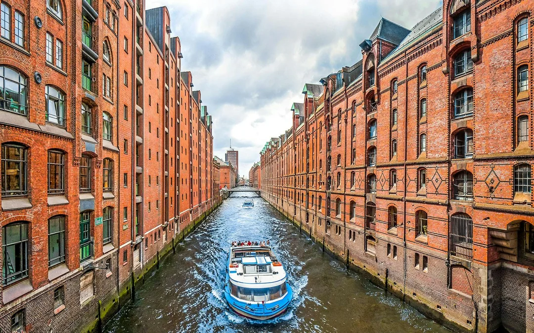 Hamburg Boat Tour with Live Commentary Image 2