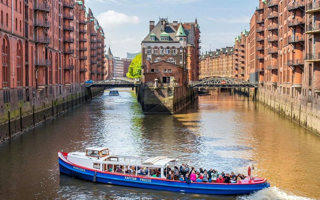 Hamburg Boat Tour with Live Commentary Image 3