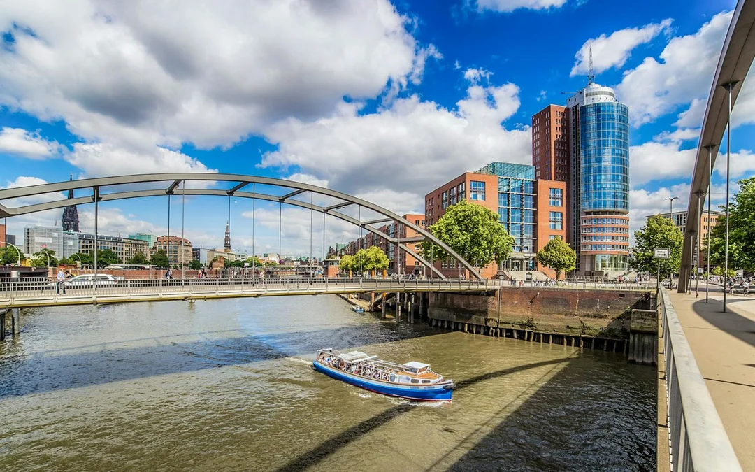 Hamburg Boat Tour with Live Commentary Image 5