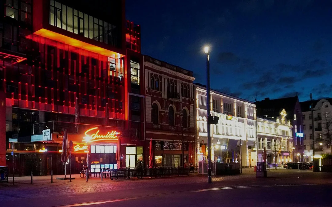 Hamburg Complete Nightlife Reeperbahn & St. Pauli Tour Image 2