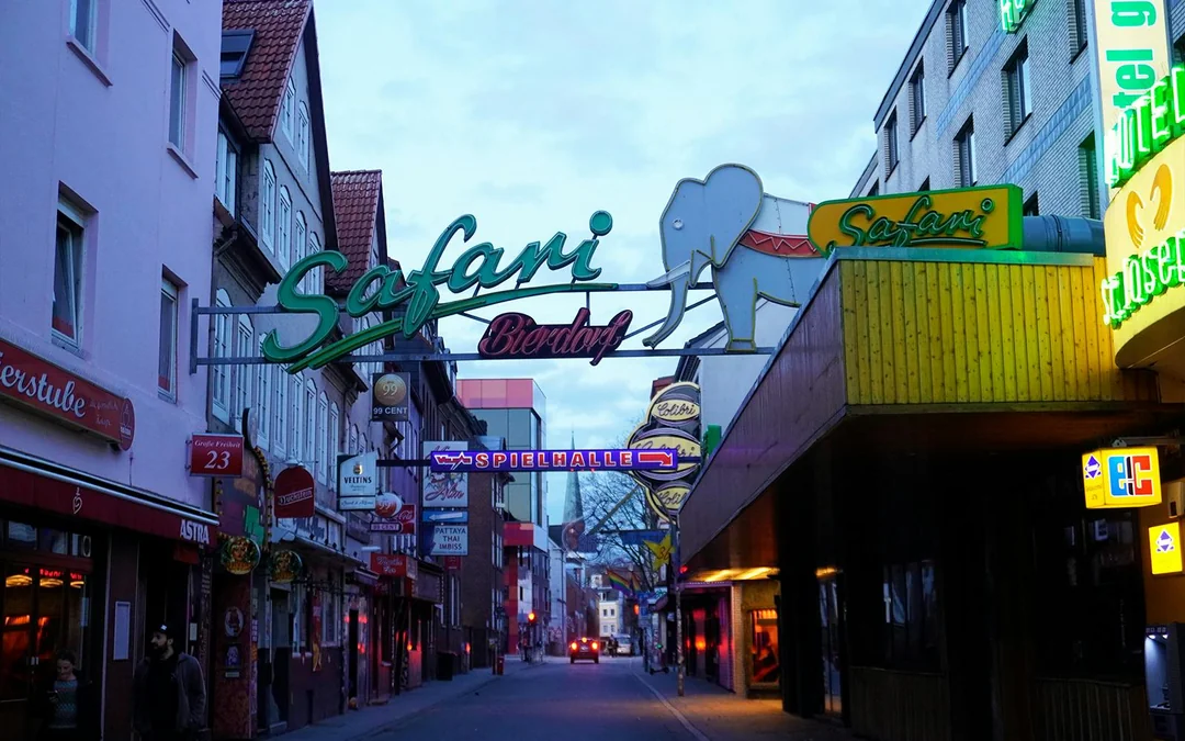 Hamburg Complete Nightlife Reeperbahn & St. Pauli Tour Image 4