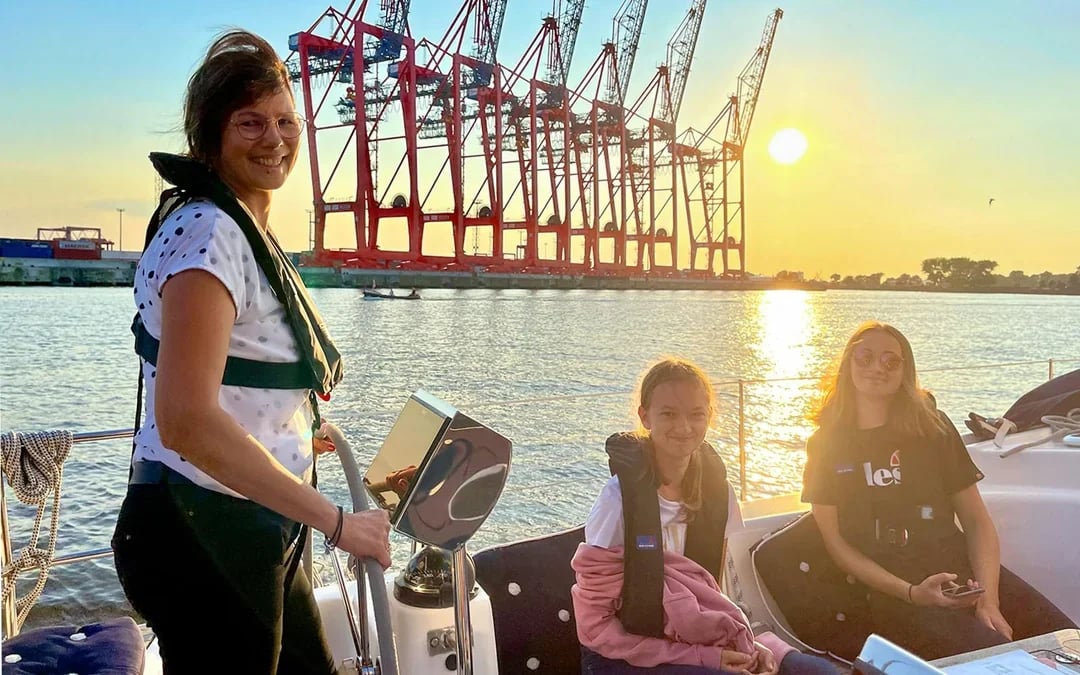 Hamburg Harbor Small-Group Cruising Tour Image 6