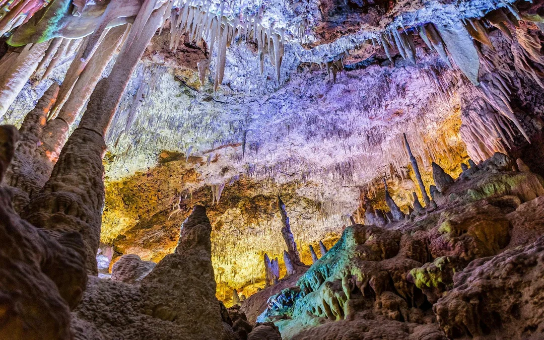 Hams' Caves with Optional Transfers Image 9