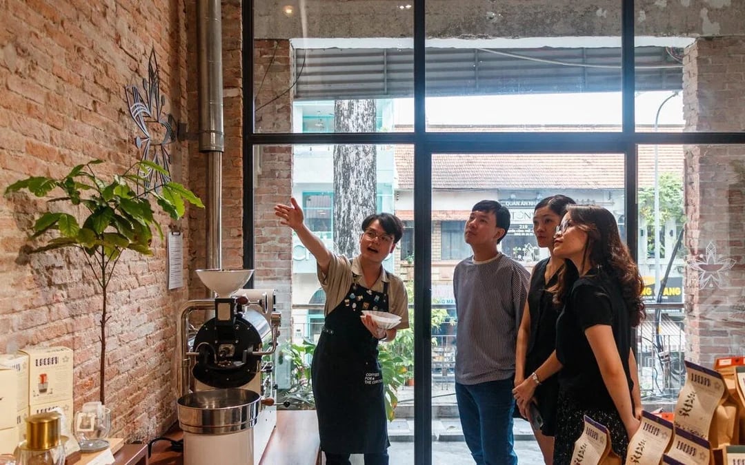 Hands-on Discovery of Vietnamese Coffee & Culture Image 3