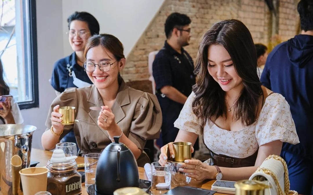 Hands-on Discovery of Vietnamese Coffee & Culture Image 5
