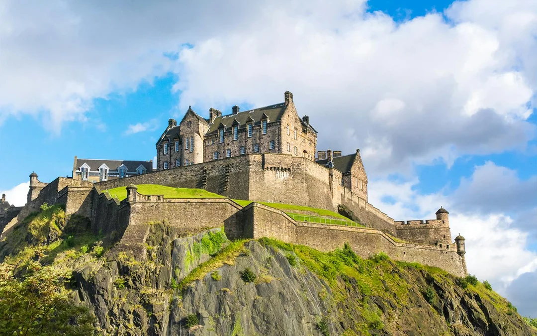 Harry Potter Walking Tour with Entry to Edinburgh Castle  Image 2