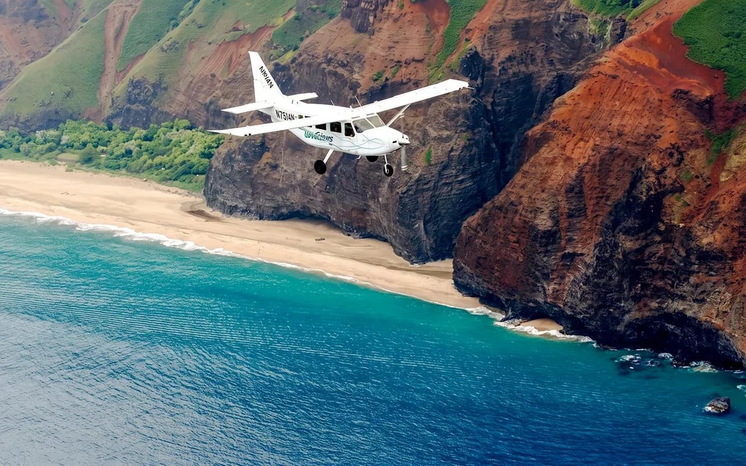 Hawaii Kauai Airplane Tour: Small-Group Circle-Island Tour Image 1