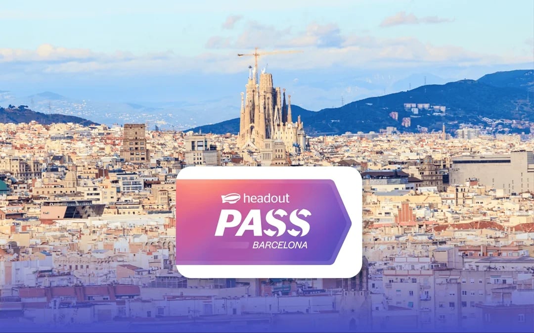Headout Barcelona Pass: Sagrada Familia, Park Güell, Casa Batllo + Unlimited Public Transport & more Image 1