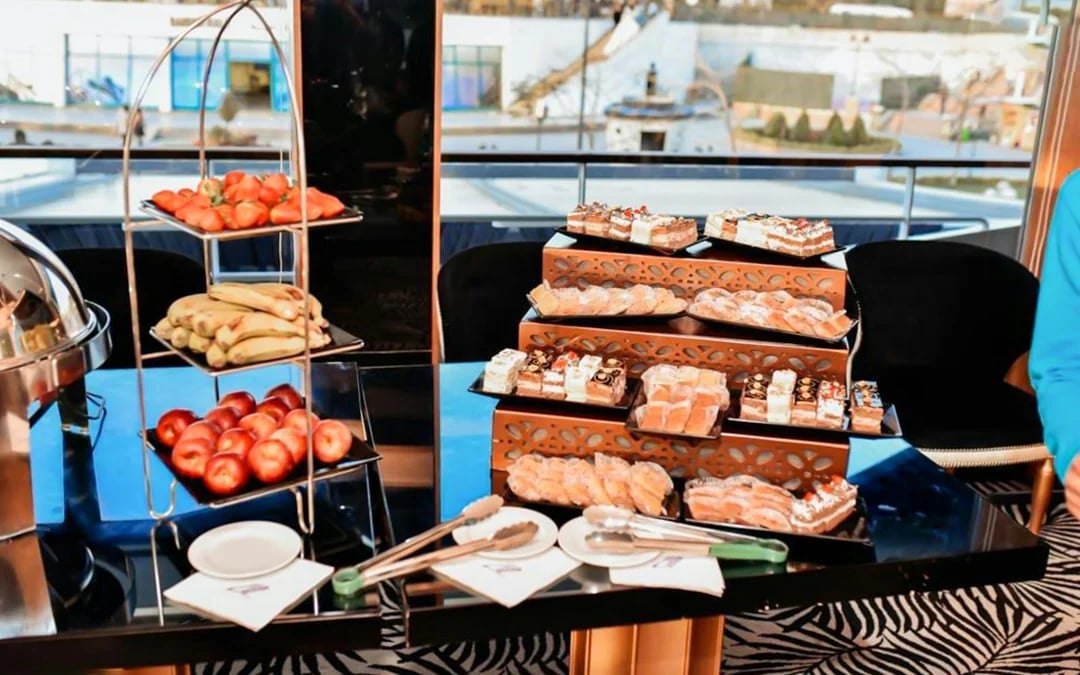 [Headout Exclusive] Nile Crystal 4-star Cairo Dinner Cruise with Guaranteed Window Seating Image 3