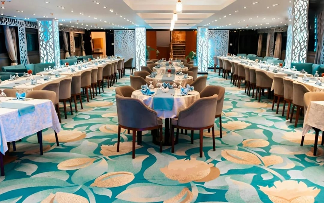 [Headout Exclusive] Nile Crystal 4-star Cairo Dinner Cruise with Guaranteed Window Seating Image 4