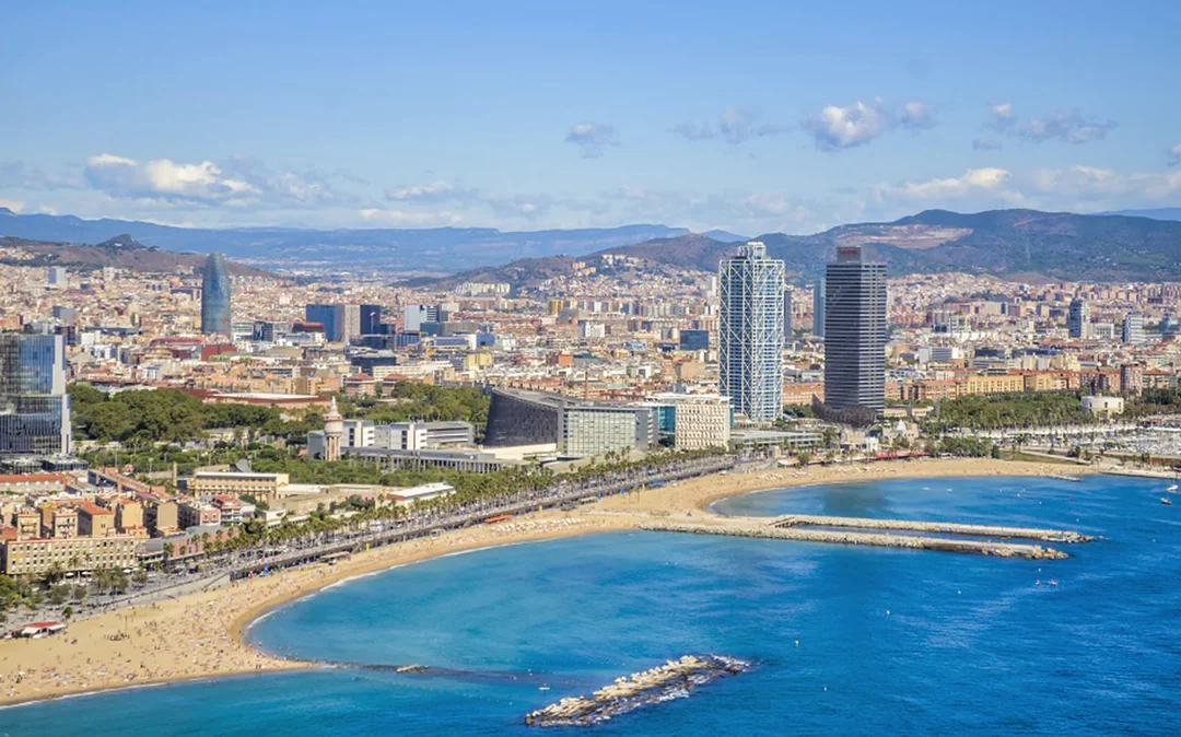 Helicopter Flight, Walking Tour, & Boat Cruise in Barcelona Image 10
